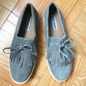NEW Steve Madden gray suede slides / sneakers